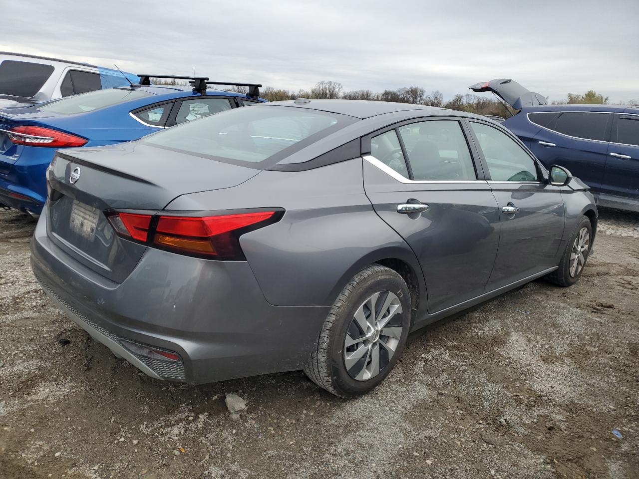 2019 Nissan Altima - Image 3