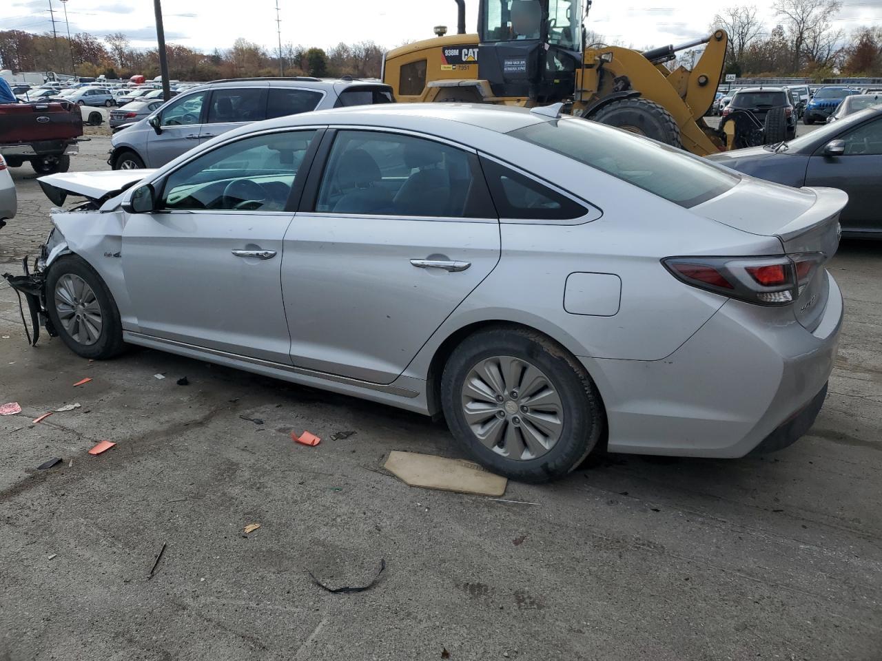 KMHE24L16GA025562 2016 HYUNDAI SONATA - Image 2