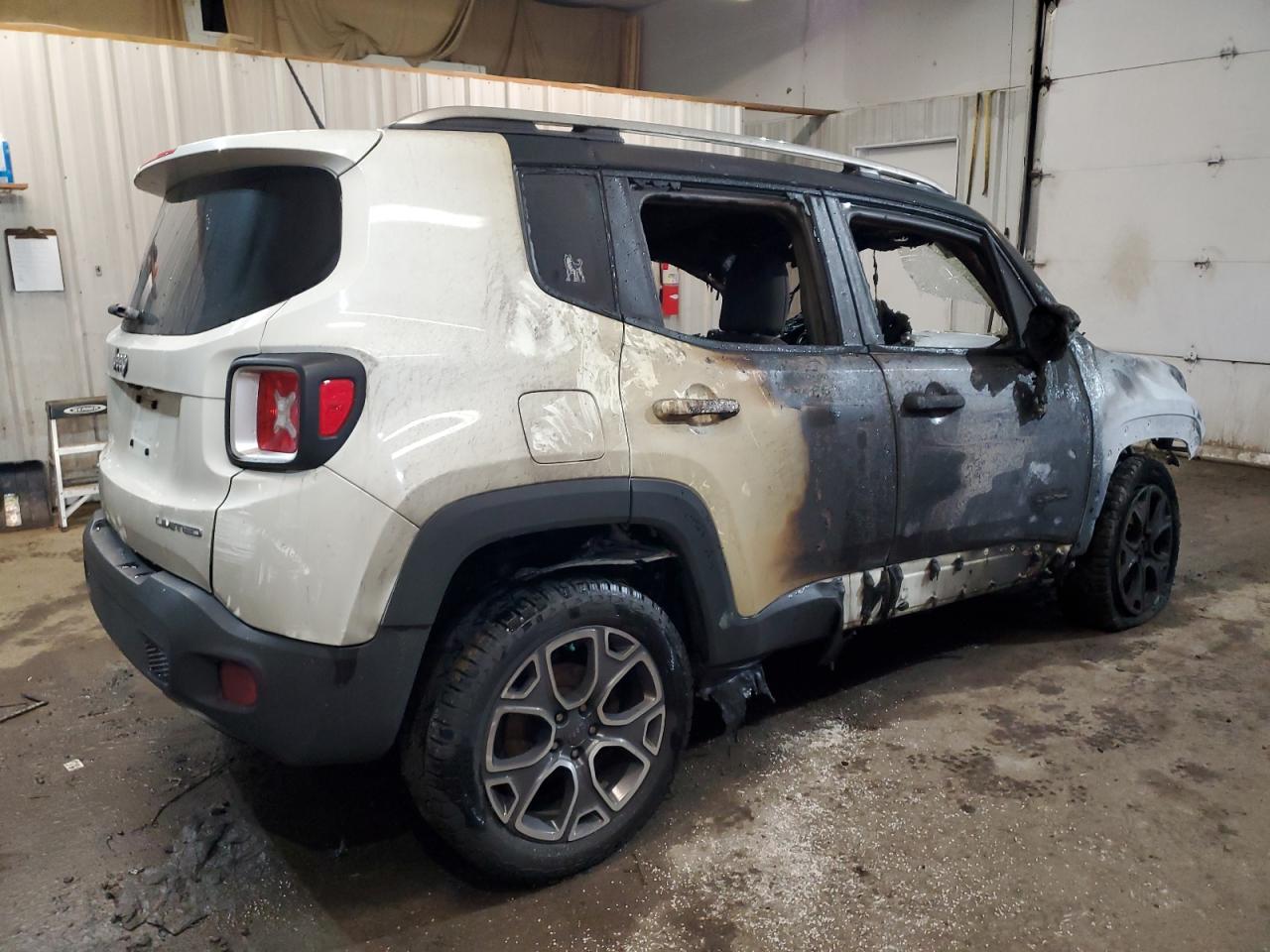 VIN ZACCJBDT6GPD97910 2016 JEEP RENEGADE no.3