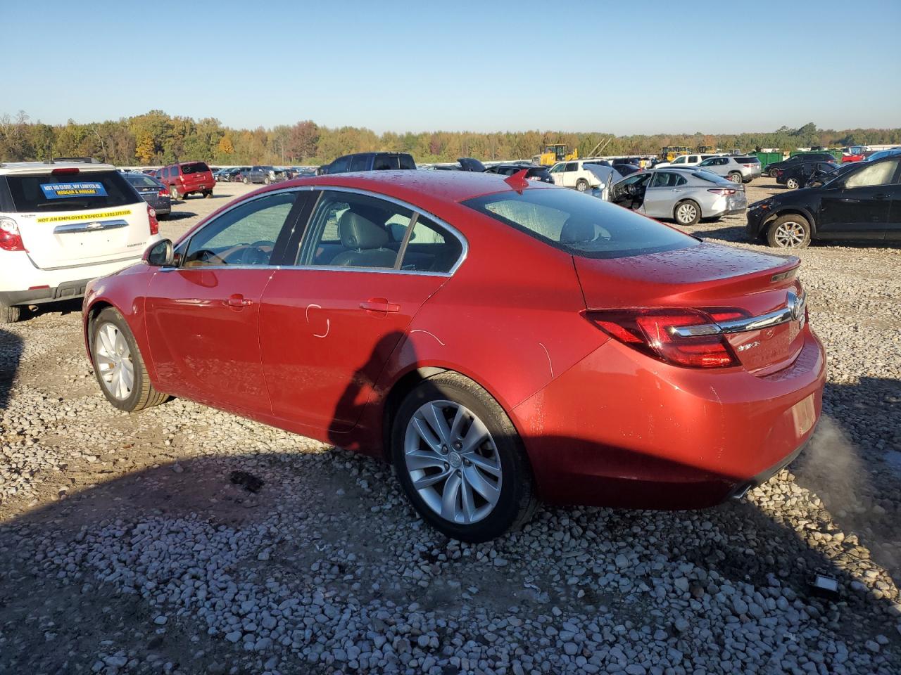 2014 Buick Regal - Image 2