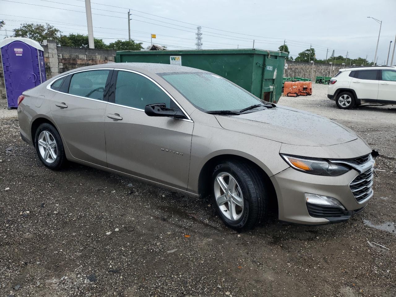 2022 Chevrolet Malibu - Image 4