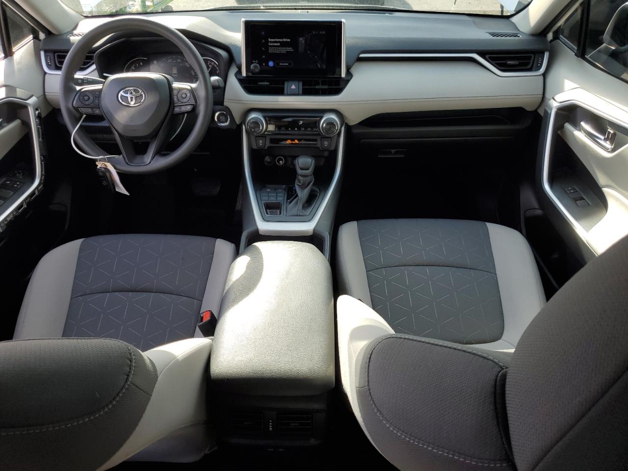 2024 Toyota RAV 4 - Image 8
