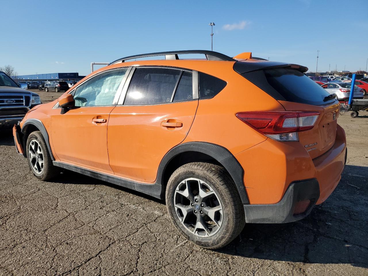 VIN JF2GTAEC0K8274402 2019 SUBARU CROSSTREK no.2