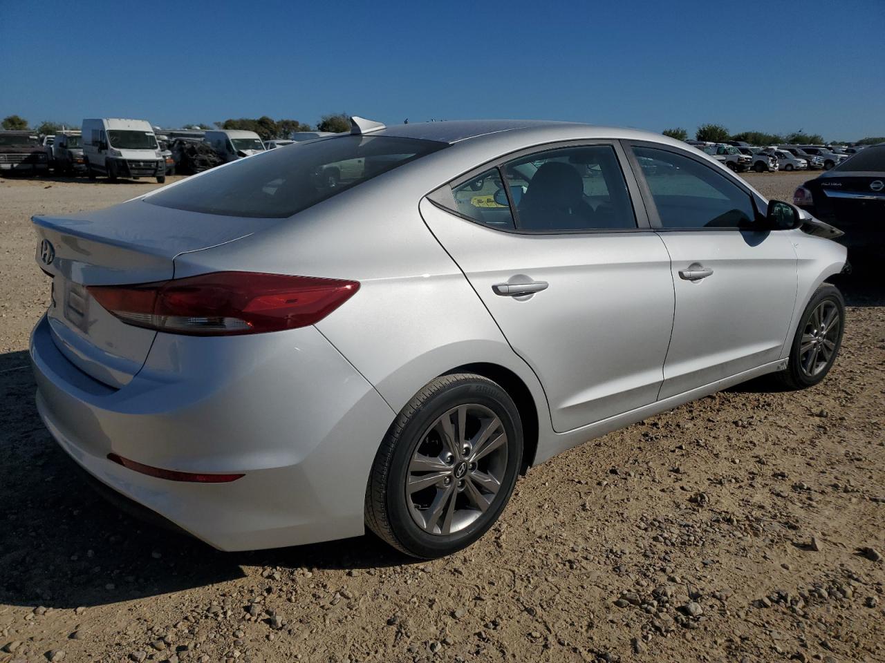 VIN KMHD84LF6HU062245 2017 HYUNDAI ELANTRA no.3