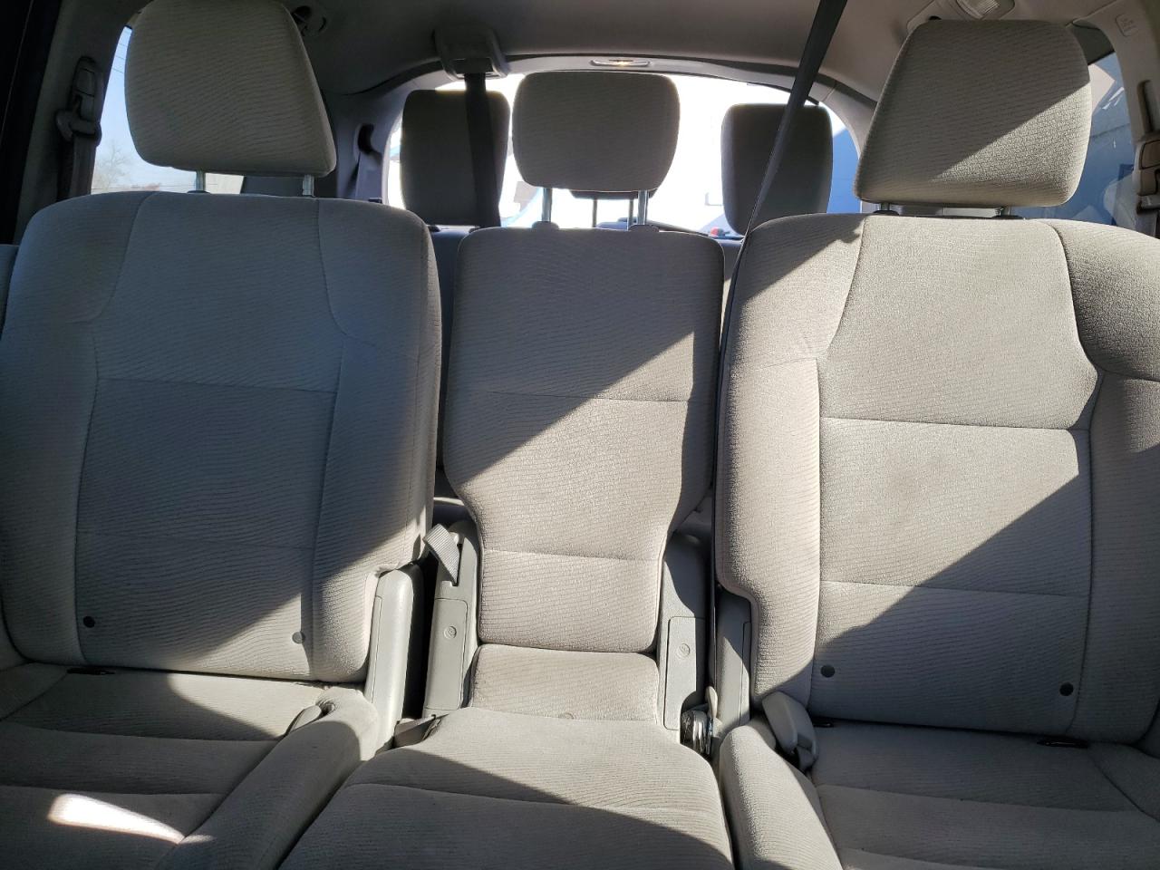 2012 Honda Odyssey - Image 10