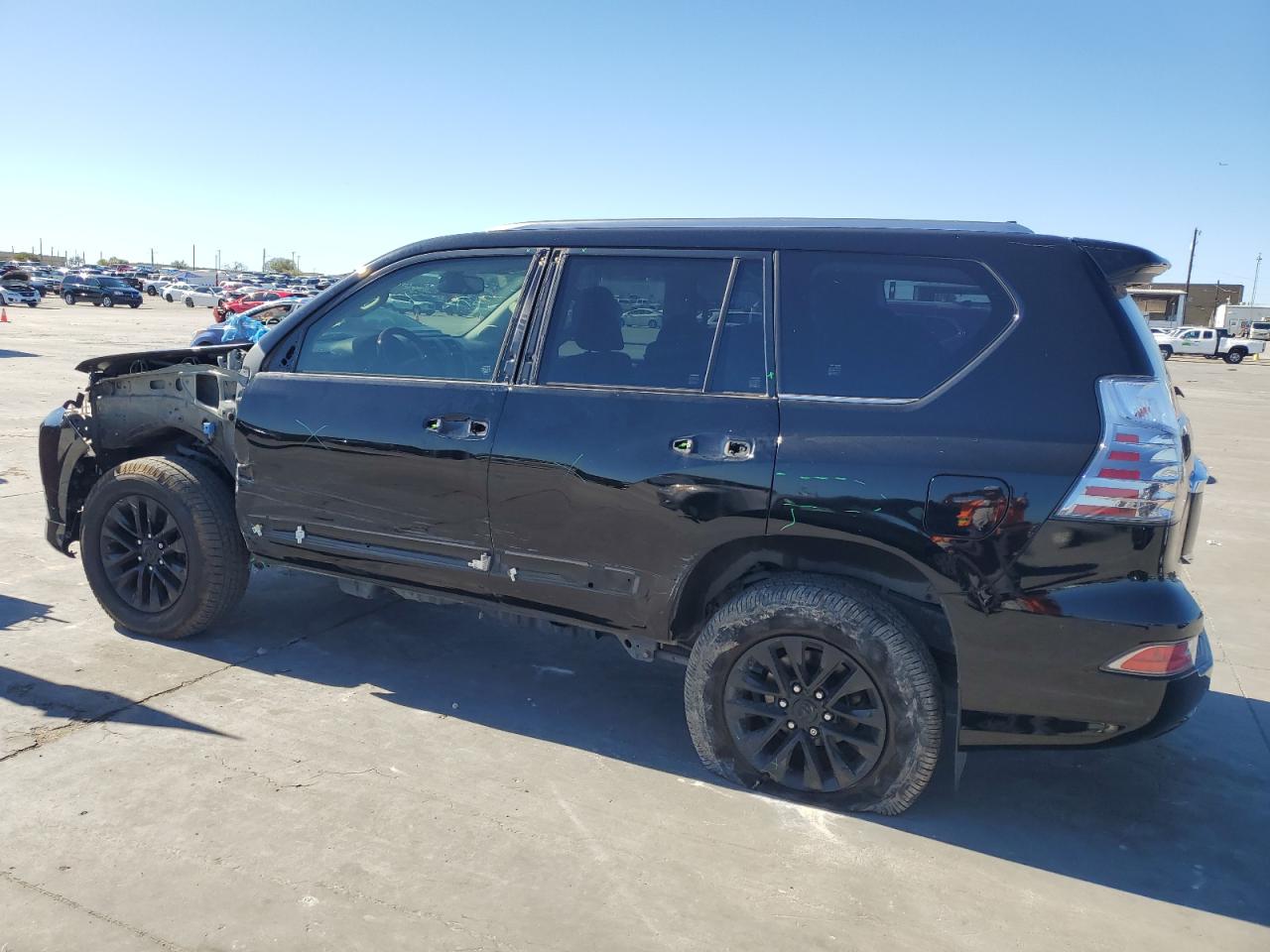 2015 Lexus GX - Image 2