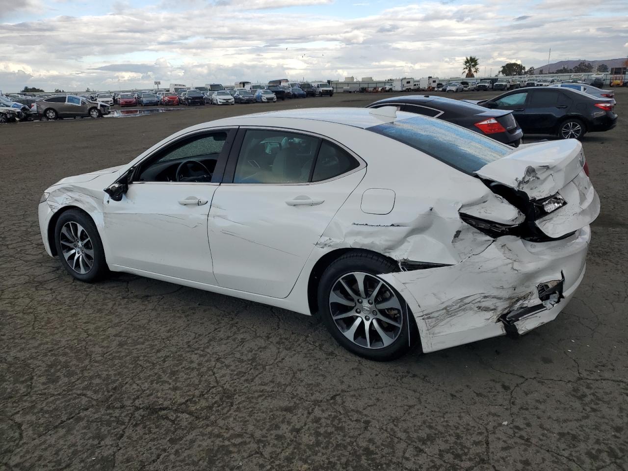 2016 Acura TLX - Image 2