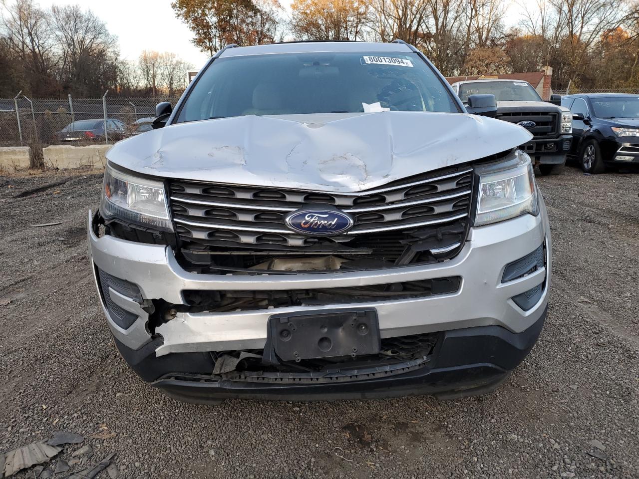 2017 Ford Explorer - Image 5