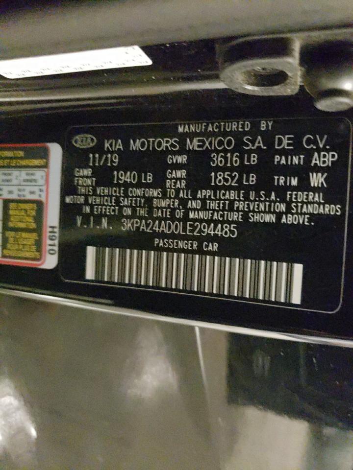 2020 Kia Rio - Image 12