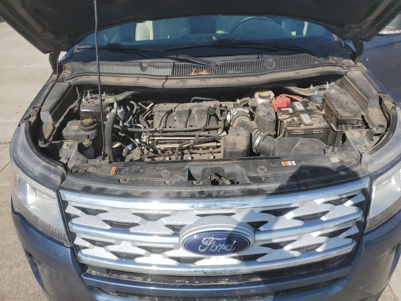 2019 Ford Explorer - Image 12
