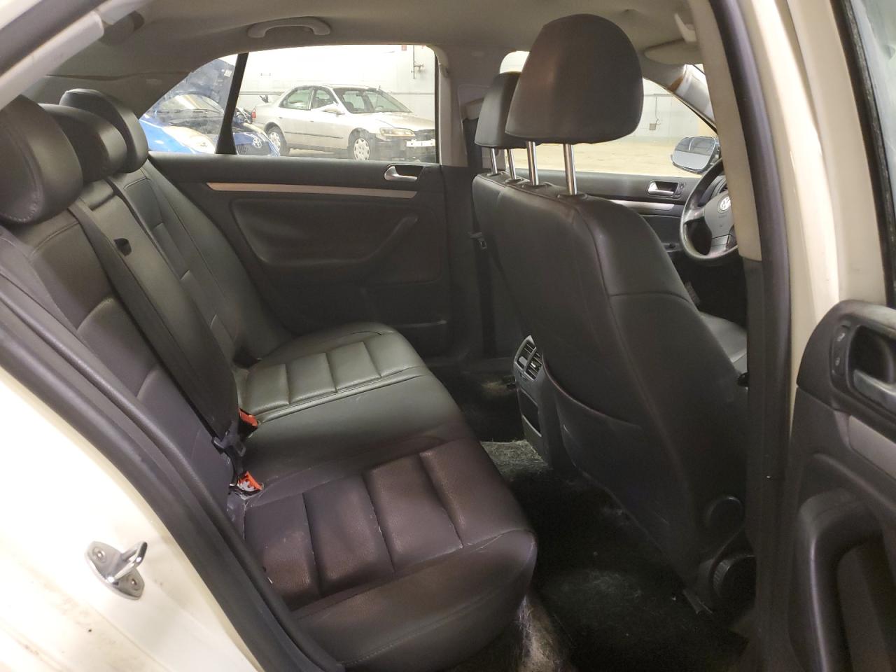 2007 Volkswagen Jetta 2.5 Option Package 1 VIN: 3VWRF71K77M039414 Lot: 80735404
