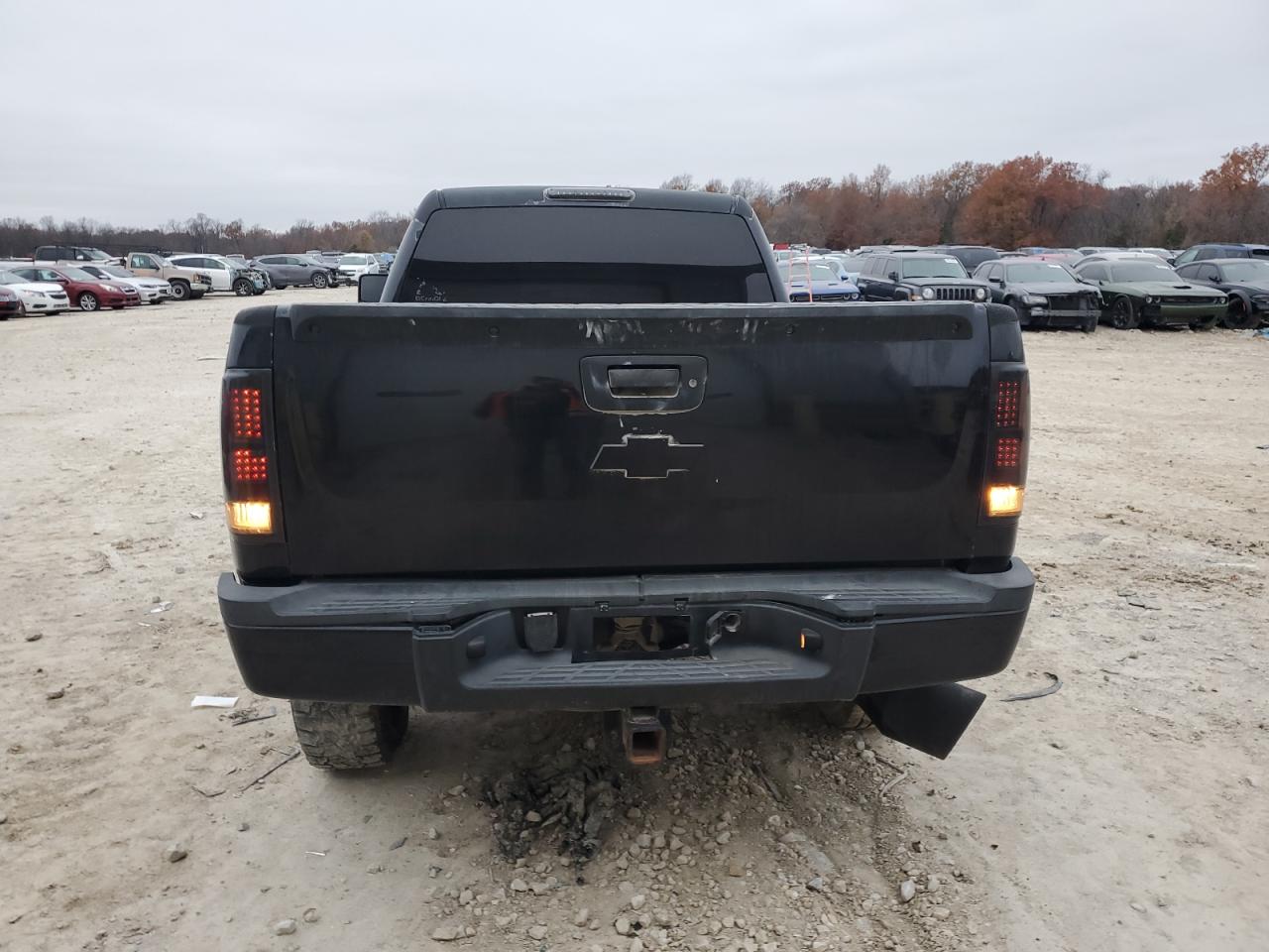 2007 Chevrolet Silverado K2500 Heavy Duty VIN: 1GCHK23637F526865 Lot: 81376664