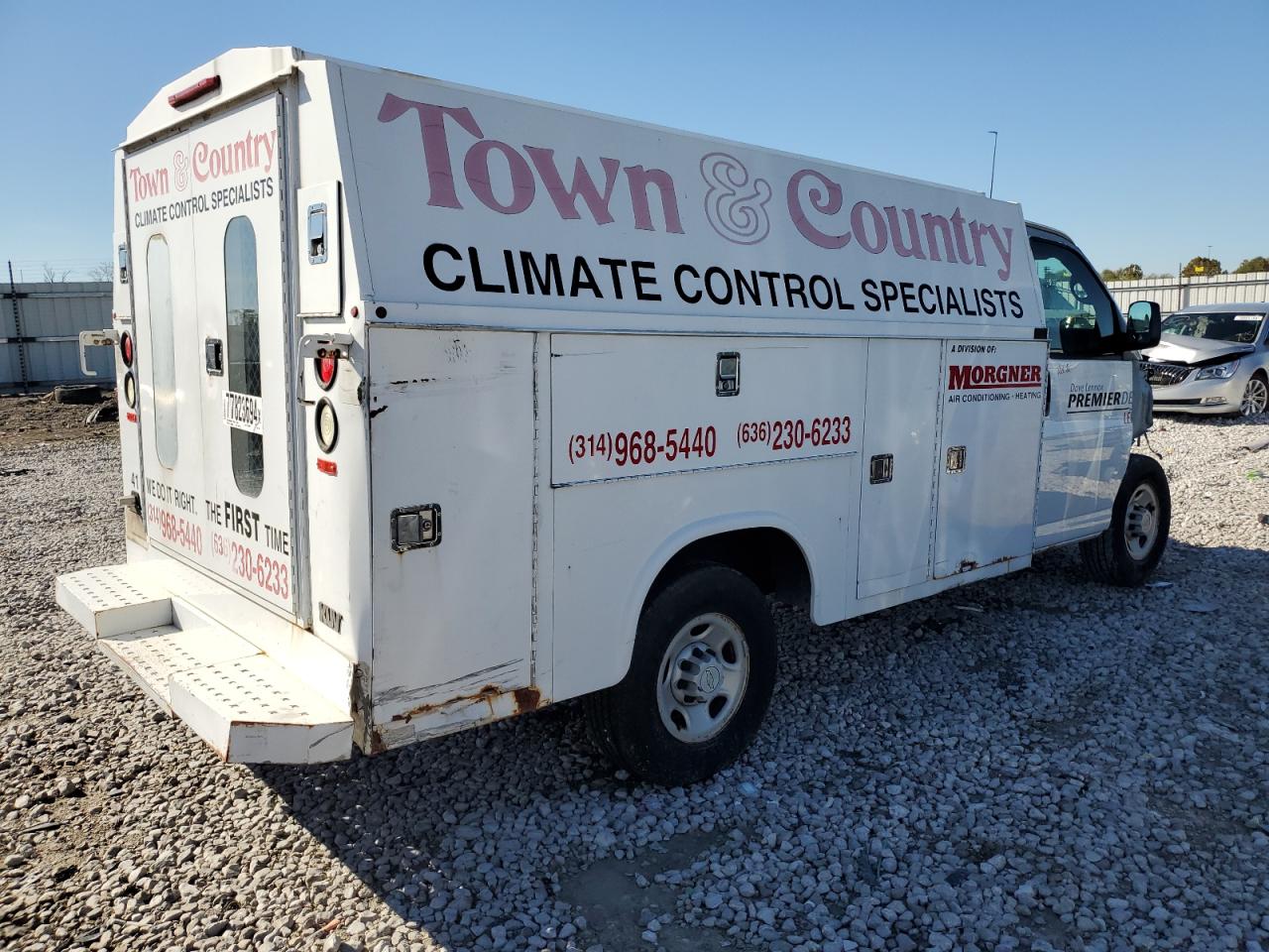 2007 Chevrolet Express - Image 3