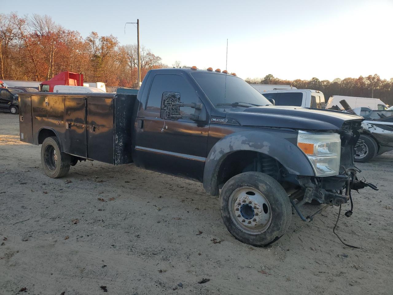 2011 Ford F450 - Image 4