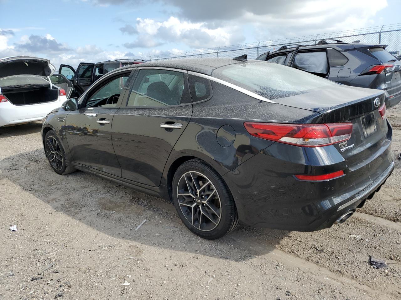 2020 Kia Optima - Image 2
