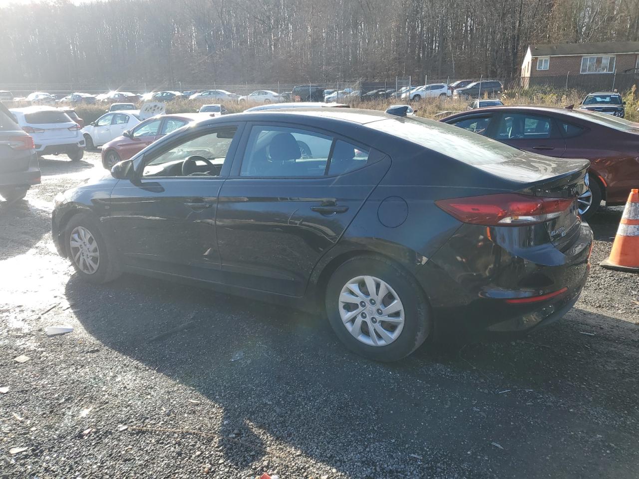 2018 Hyundai Elantra - Image 2