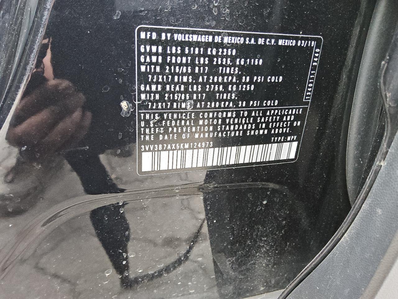 2019 Volkswagen Tiguan - Image 13