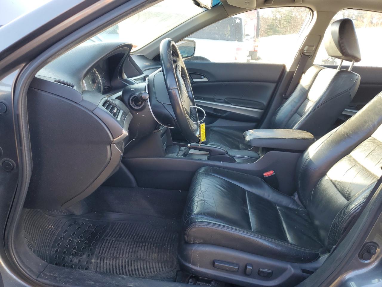 2009 Honda Accord - Image 7