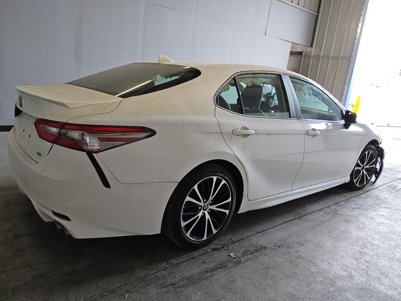 2019 Toyota Camry - Image 3