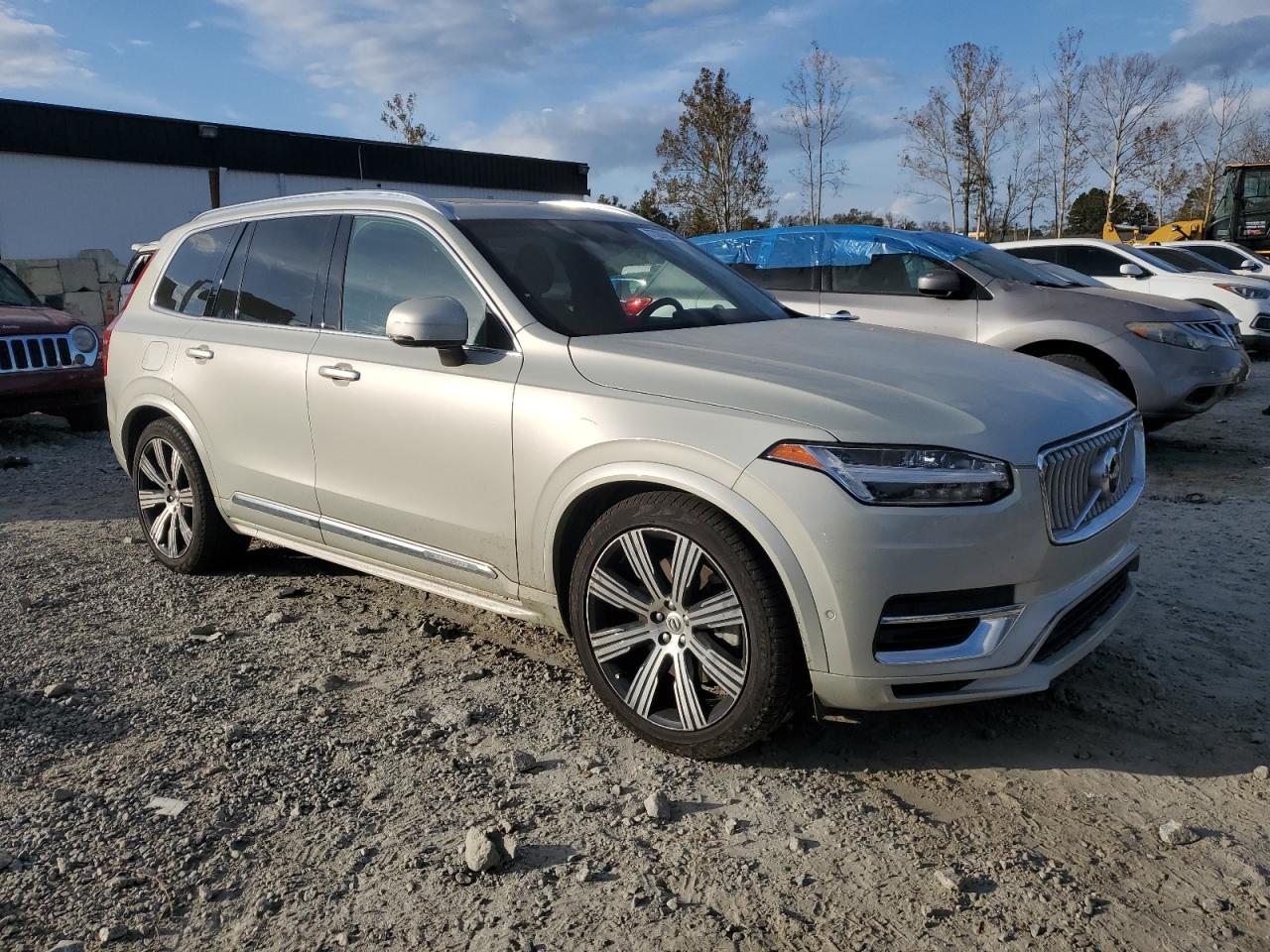 2022 Volvo XC90 - Image 4