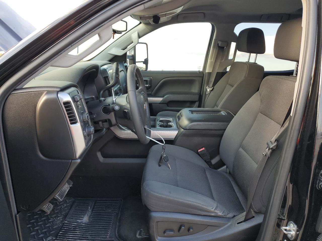 2018 Chevrolet Silverado - Image 7