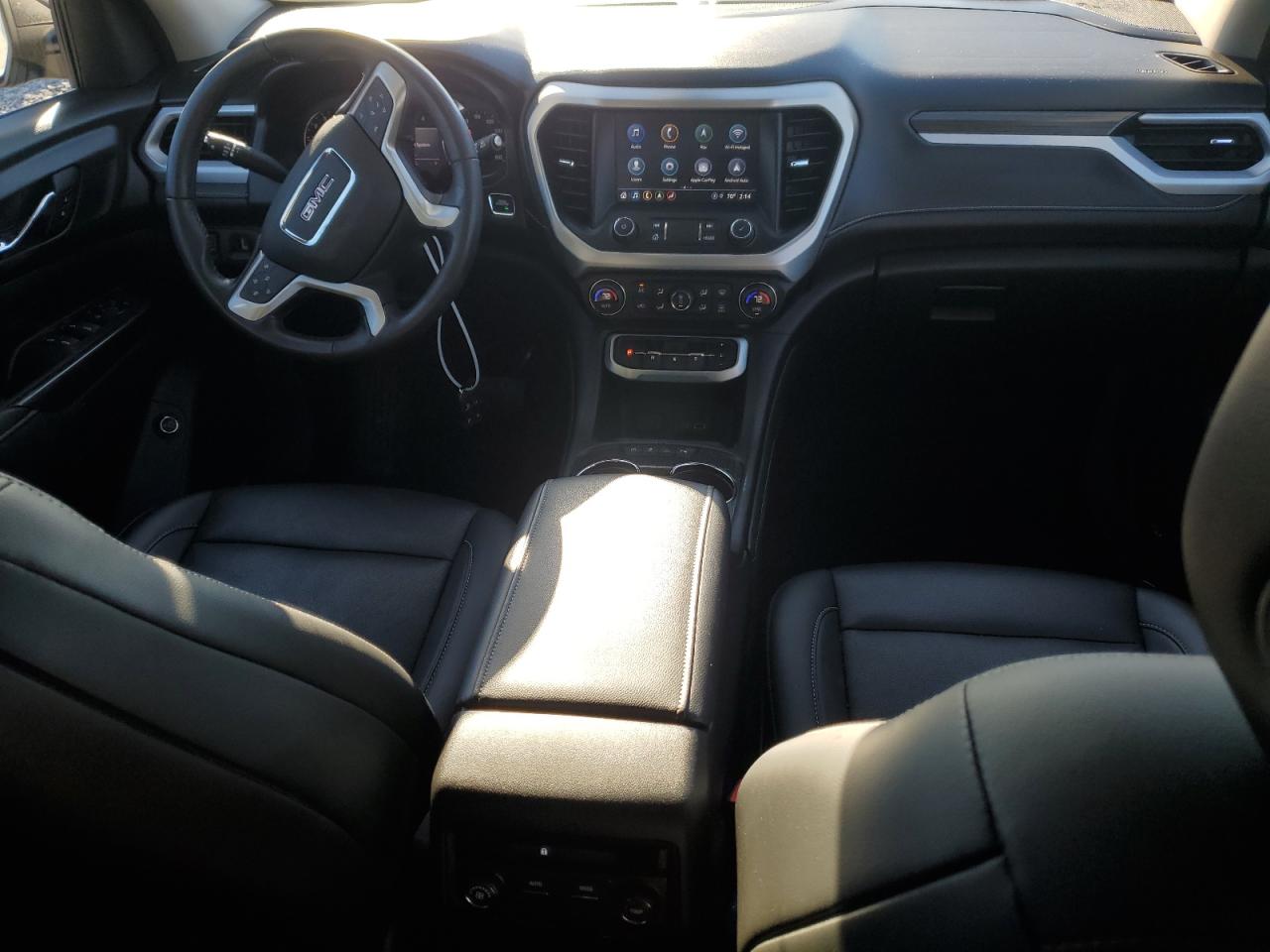 2022 GMC Acadia - Image 8