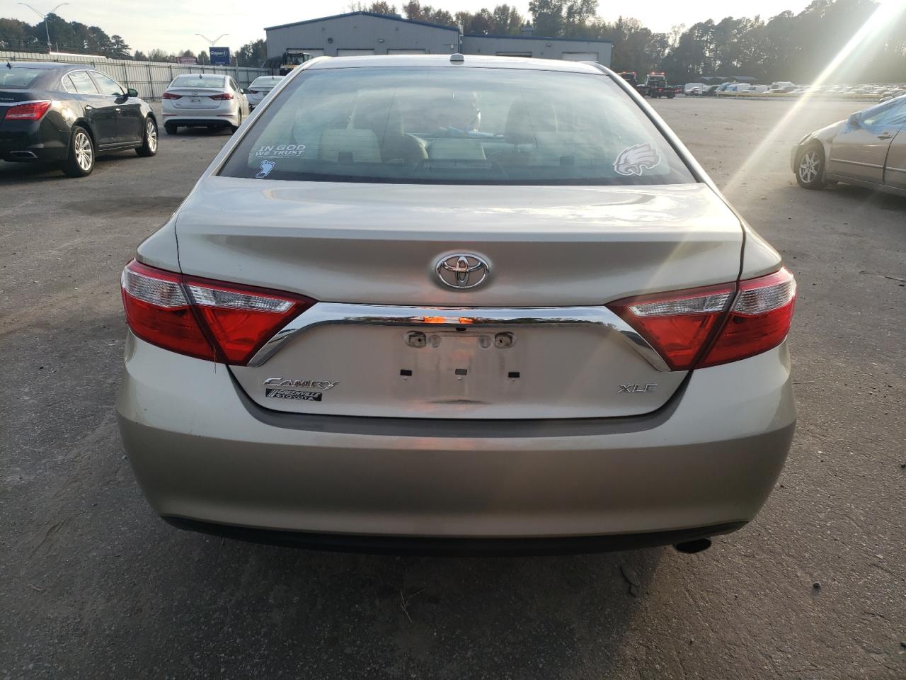 VIN 4T1BF1FK8HU318454 2017 TOYOTA CAMRY no.6