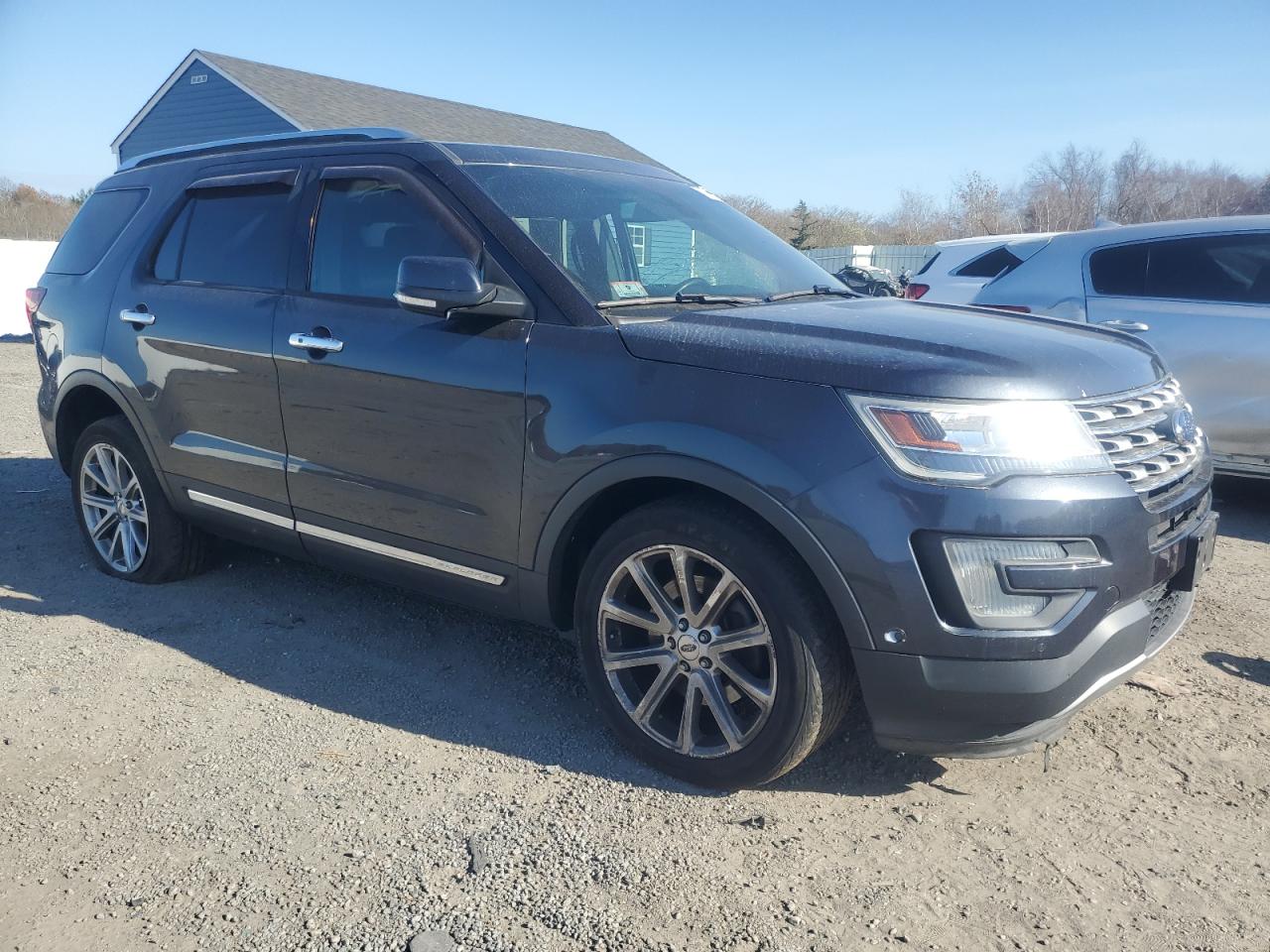 2017 Ford Explorer - Image 4