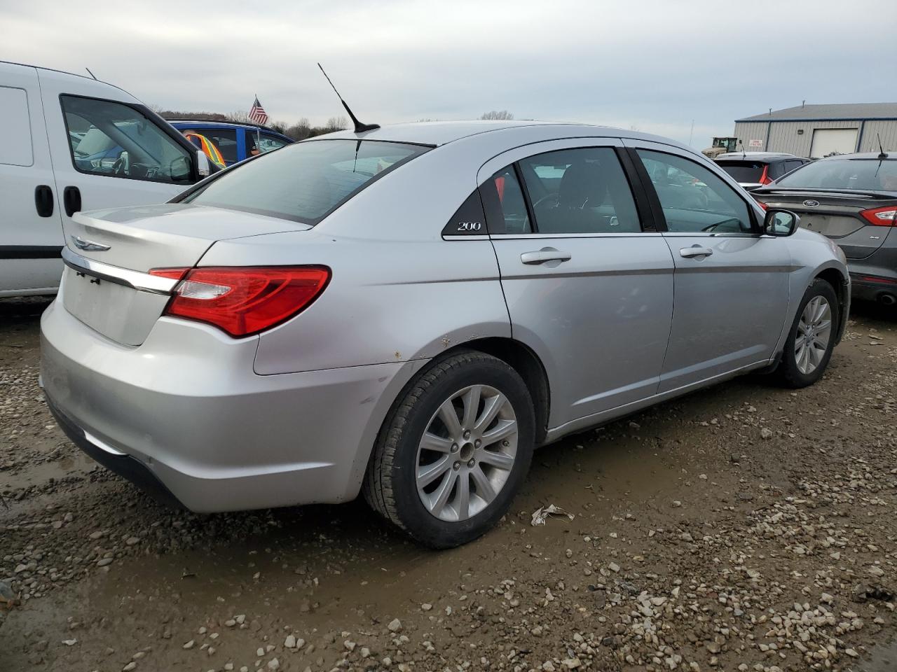 2011 Chrysler 200 - Image 3