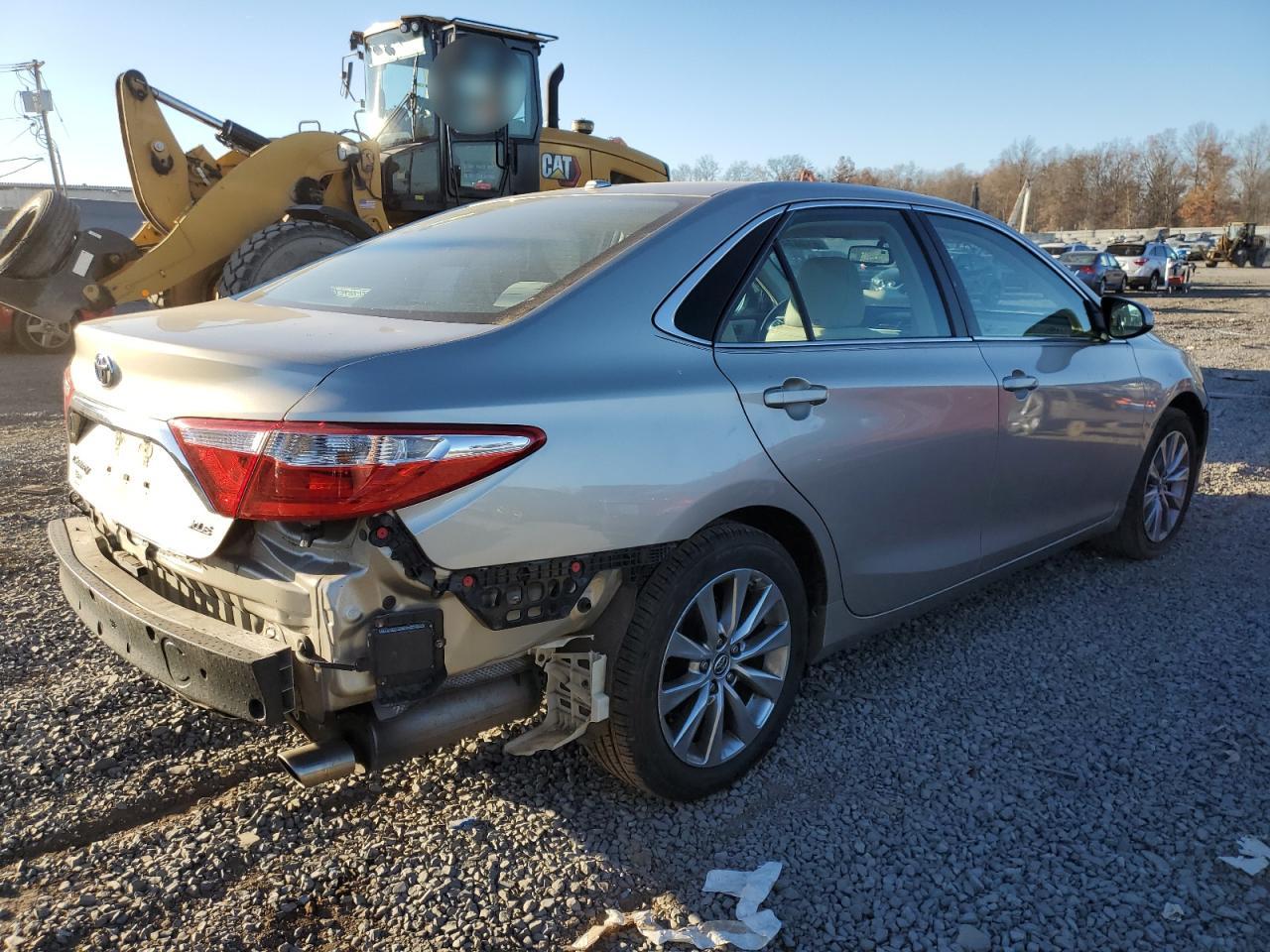 VIN 4T1BK1FK7GU569959 2016 TOYOTA CAMRY no.3