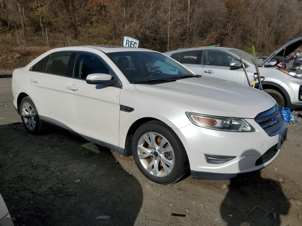 2011 Ford Taurus Sel VIN: 1FAHP2HW4BG188153 Lot: 81610774