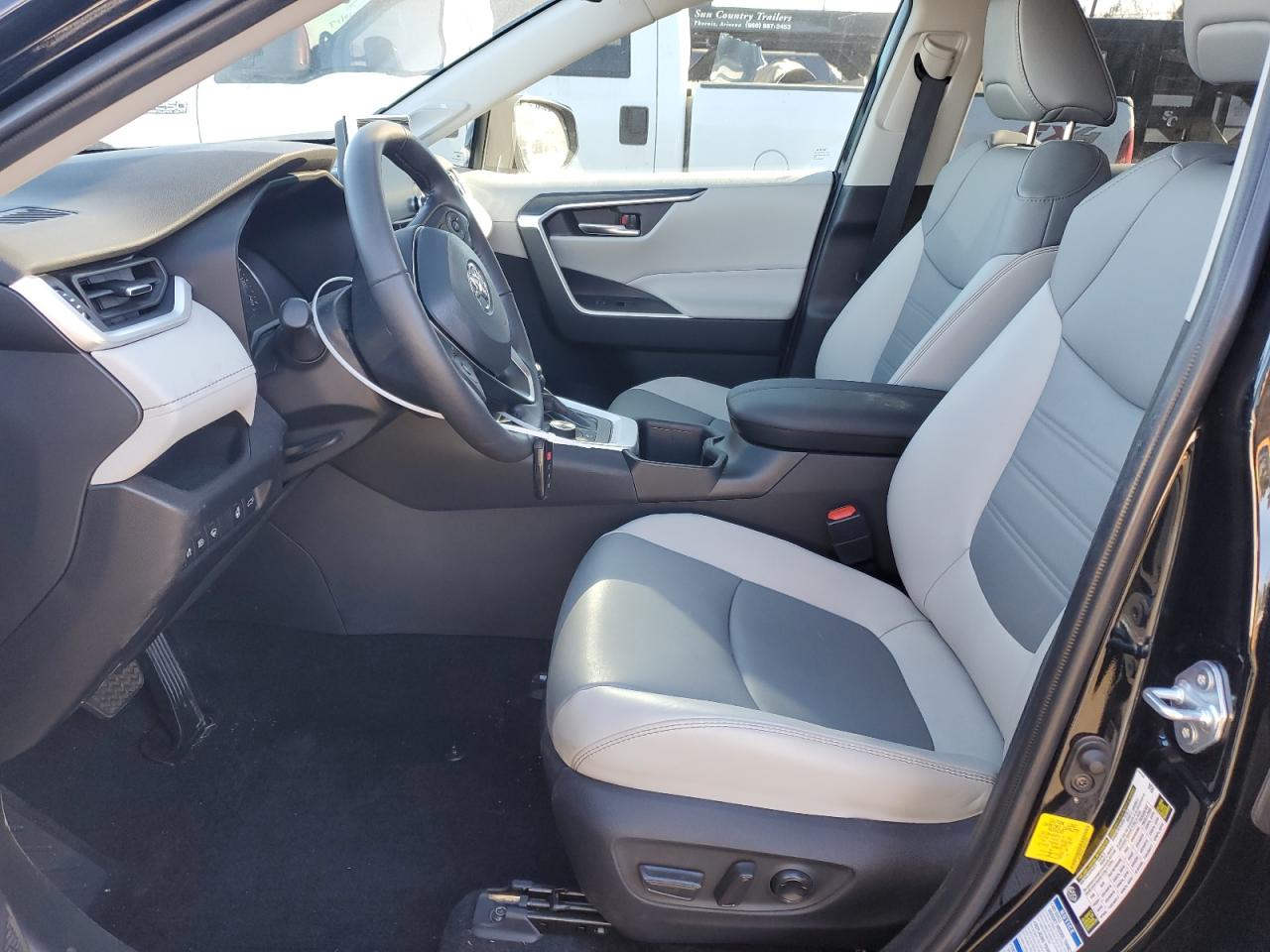 2022 Toyota RAV 4 - Image 7