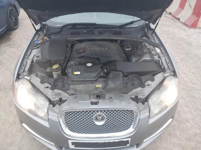 2010 JAGUAR XF LUXURY