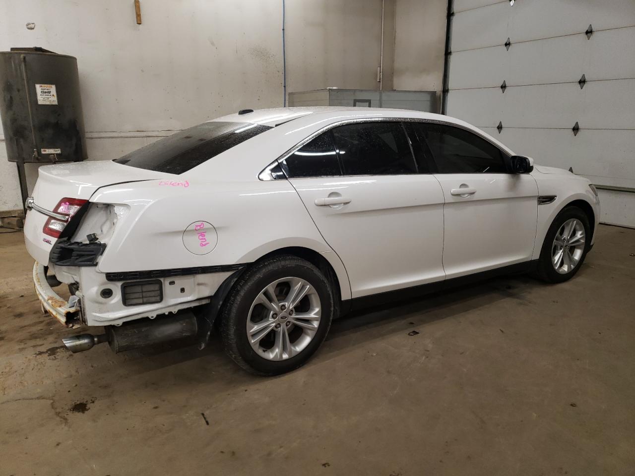 2014 Ford Taurus - Image 3