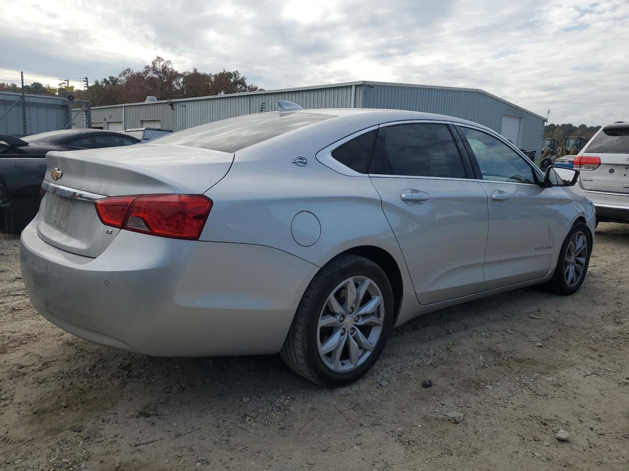 2016 Chevrolet Impala - Image 3