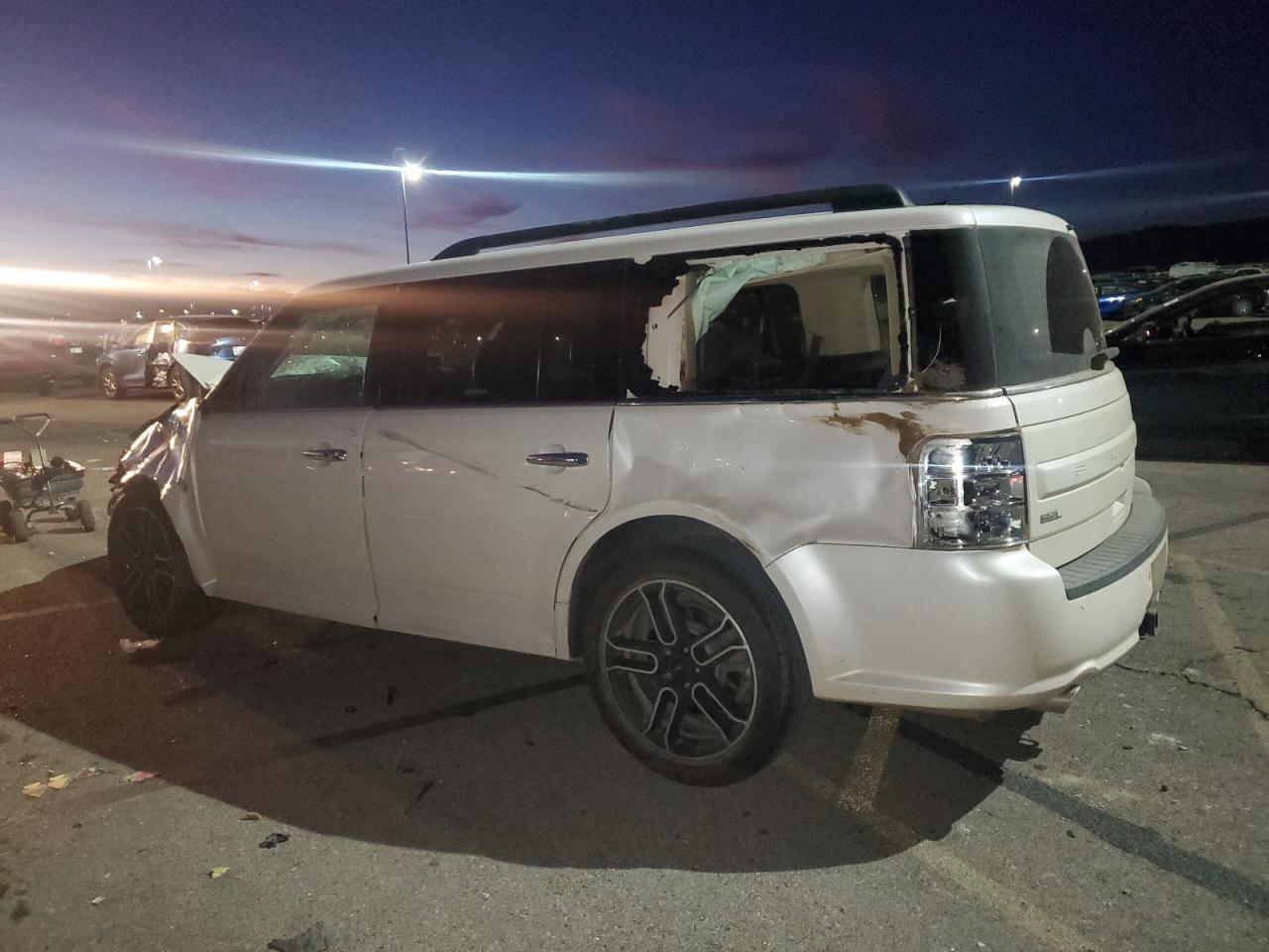 VIN 2FMGK5C8XFBA12229 2015 FORD FLEX no.2