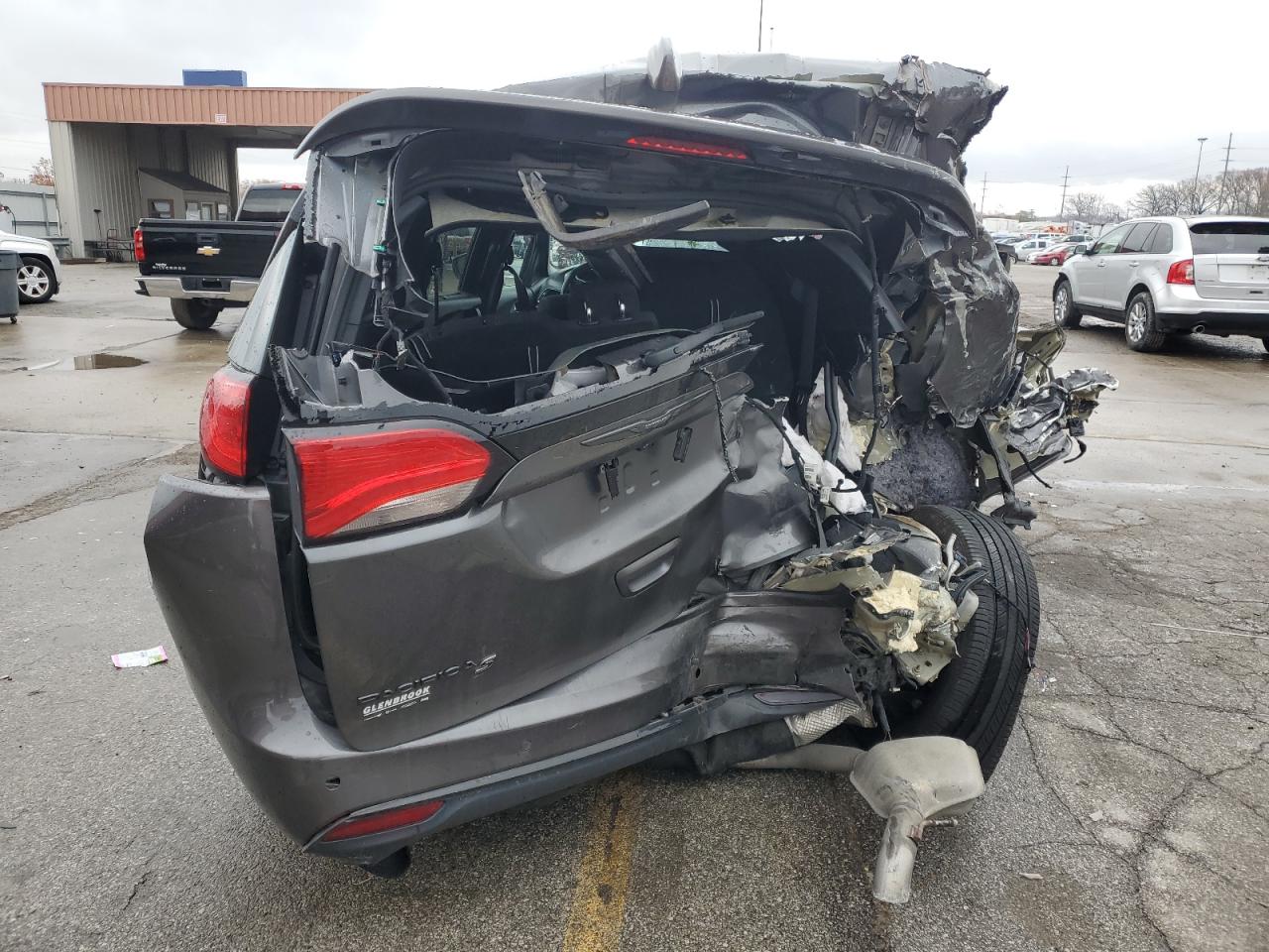 2018 Chrysler Pacifica - Image 6