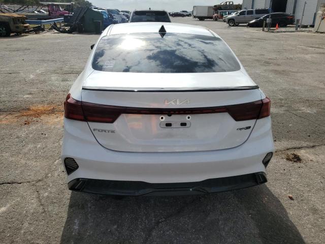  KIA FORTE 2022 Biały