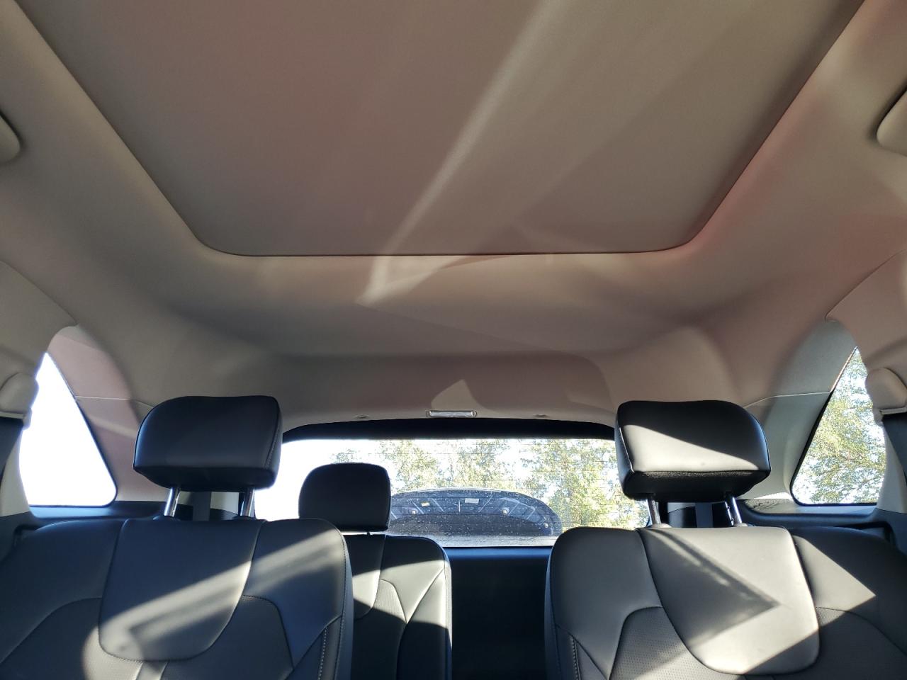 2024 Kia Sorento - Image 10