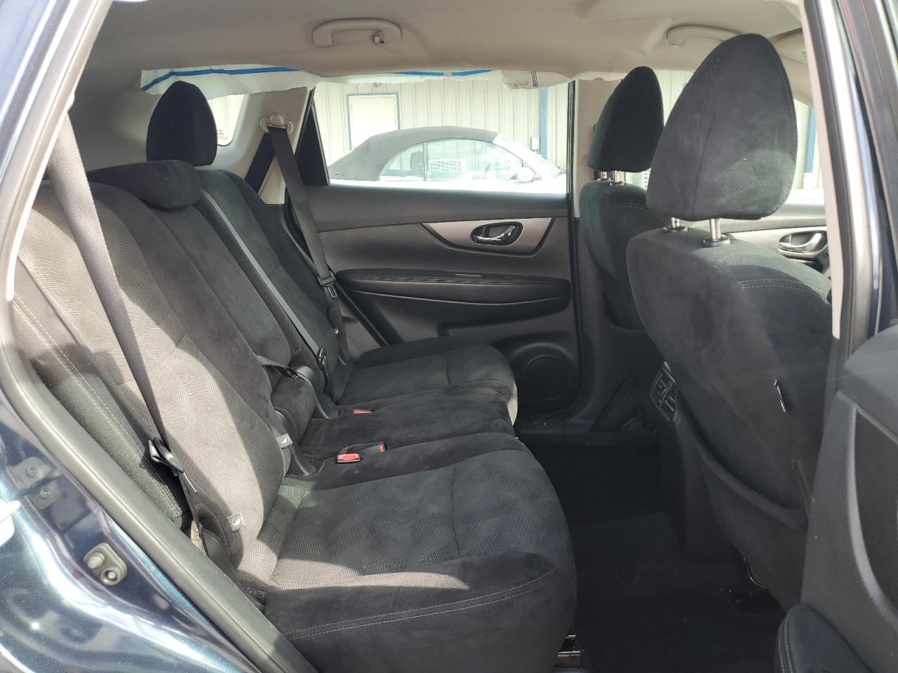 2016 Nissan Rogue - Image 11