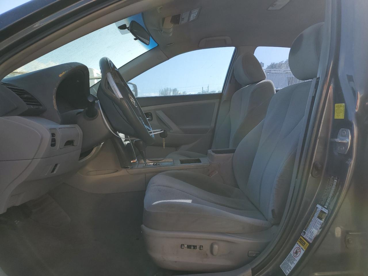 2011 Toyota Camry - Image 7