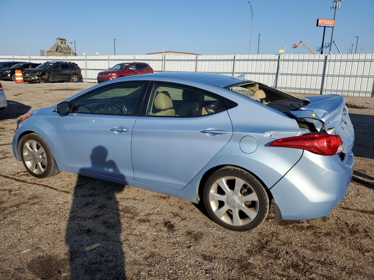 2012 Hyundai Elantra - Image 2