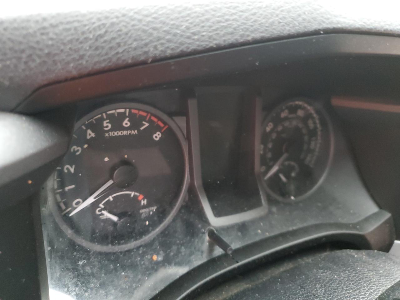 2019 Toyota Tacoma - Image 9