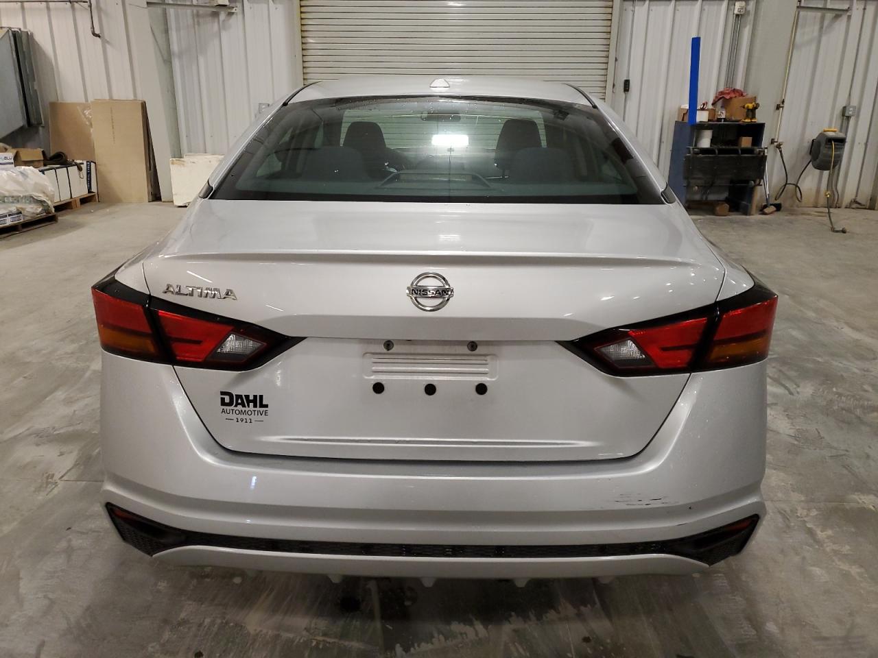 2019 Nissan Altima - Image 6