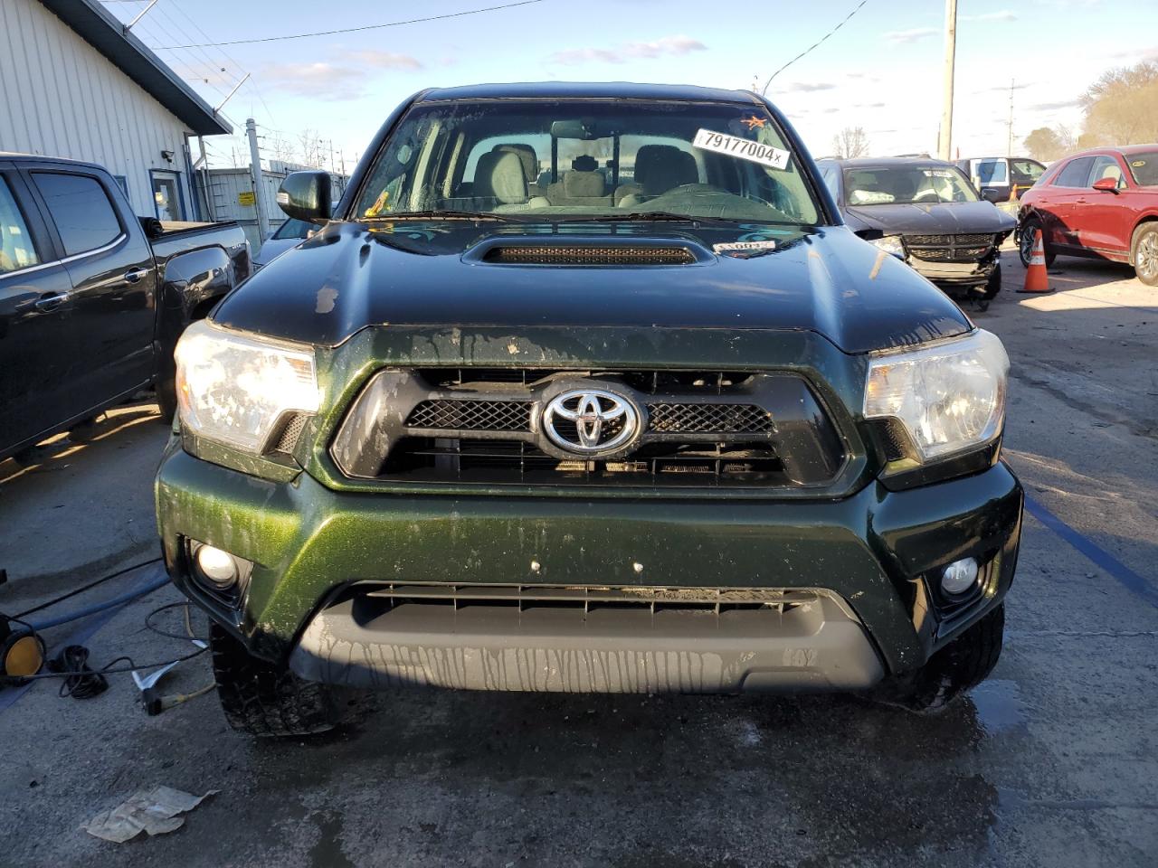 2013 Toyota Tacoma - Image 5