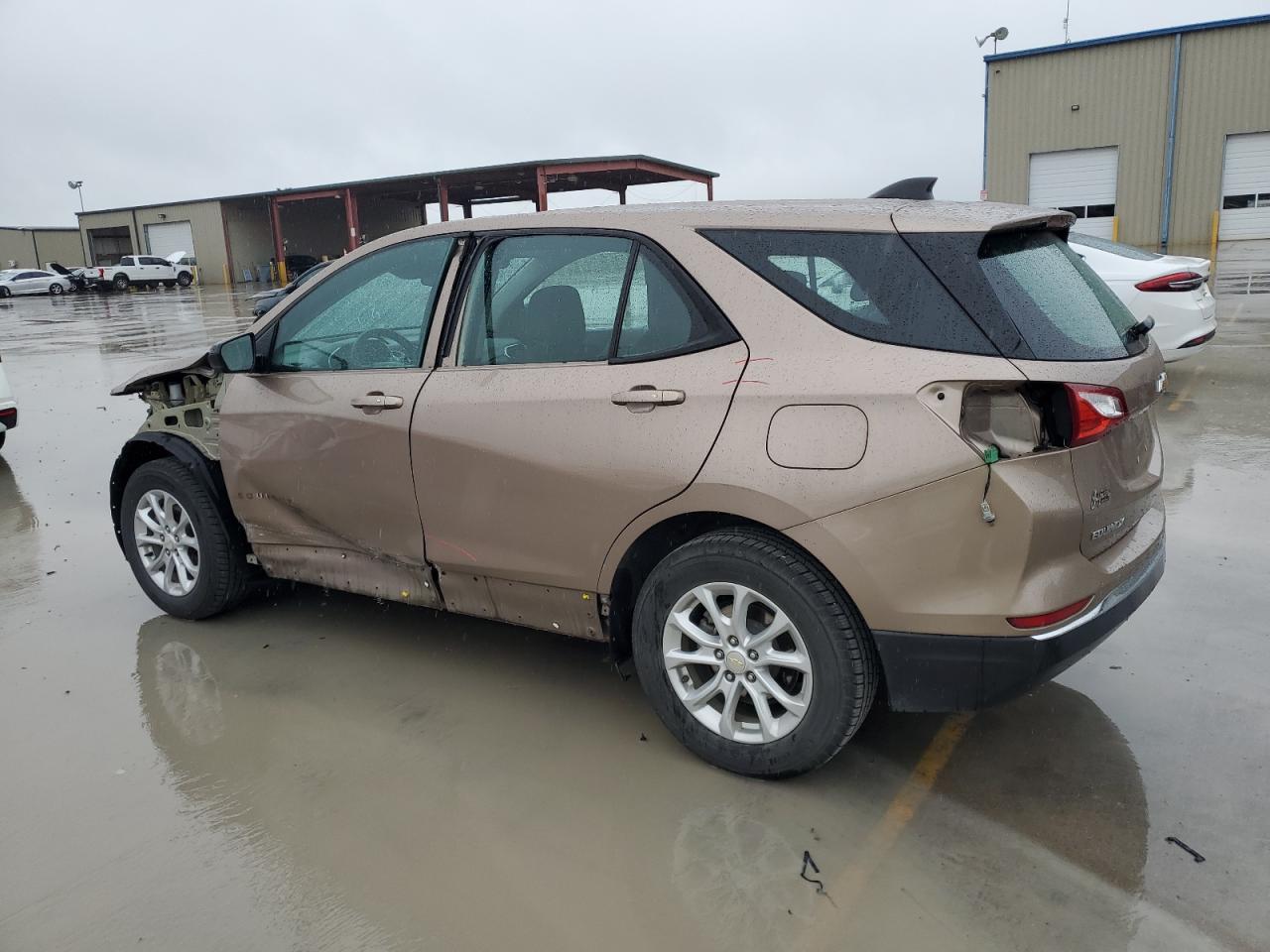2018 Chevrolet Equinox - Image 2