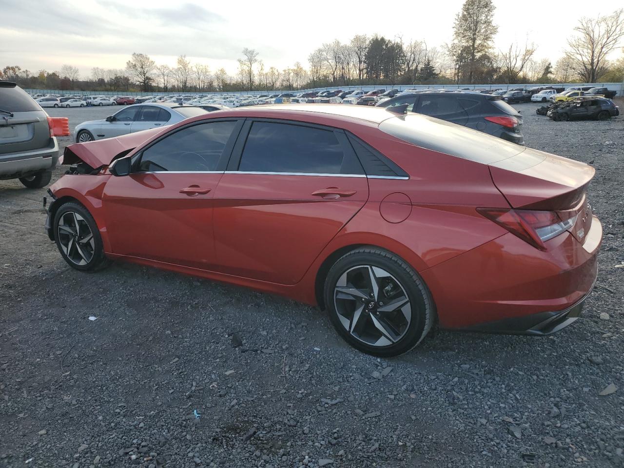 2022 Hyundai Elantra - Image 2