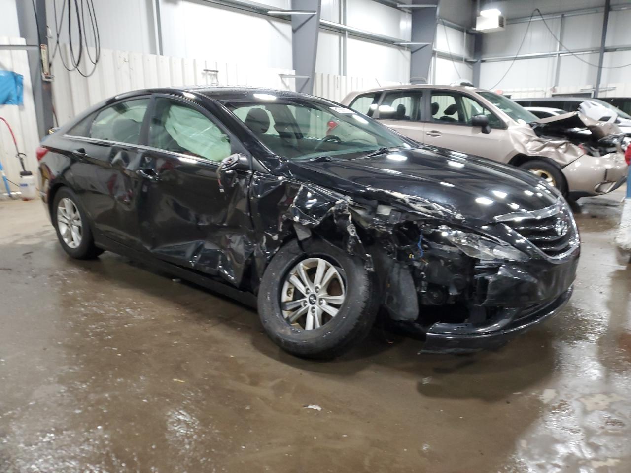 2013 Hyundai Sonata - Image 4