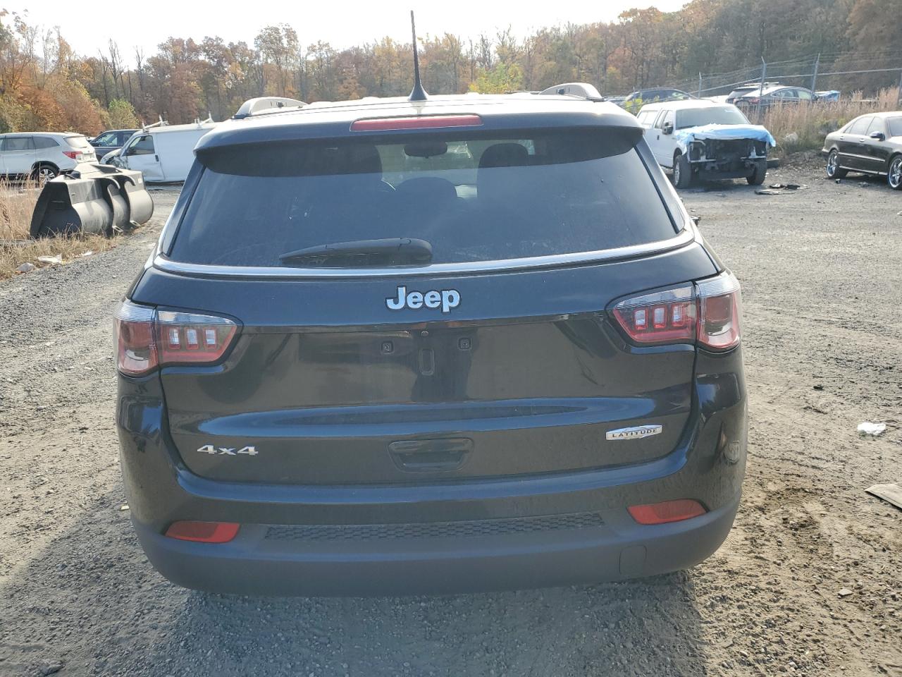 2020 Jeep Compass - Image 6