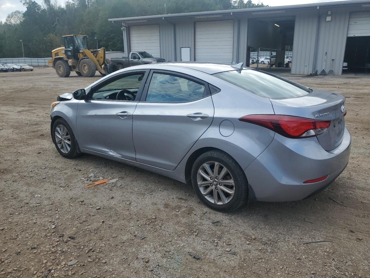 VIN 5NPDH4AE9FH633054 2015 HYUNDAI ELANTRA no.2